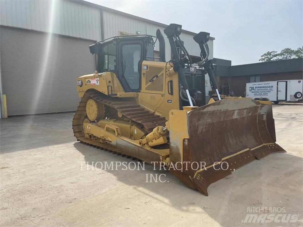 CAT D6 履帶推土機