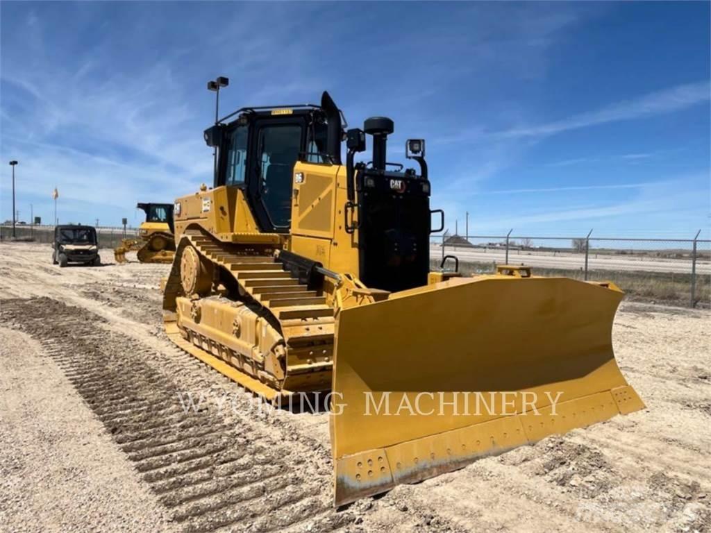 CAT D6 履帶推土機