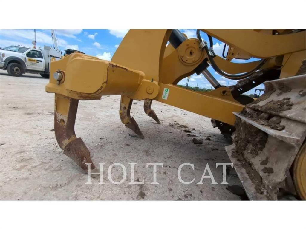 CAT D6 履帶推土機
