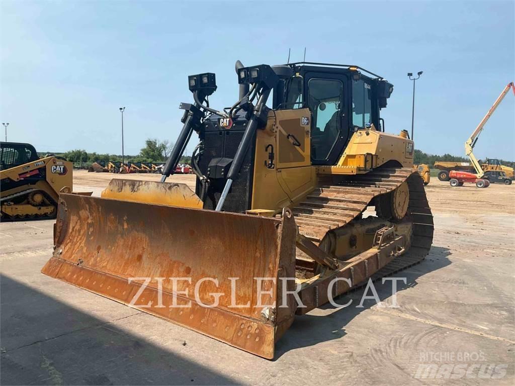 CAT D6 履帶推土機