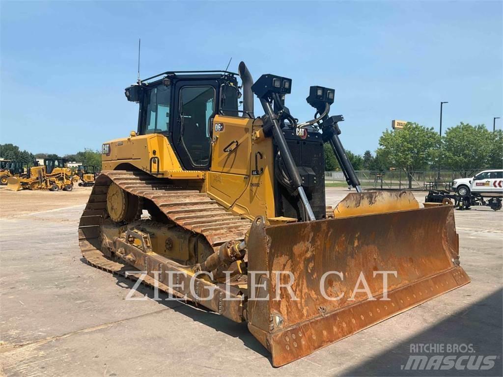 CAT D6 履帶推土機