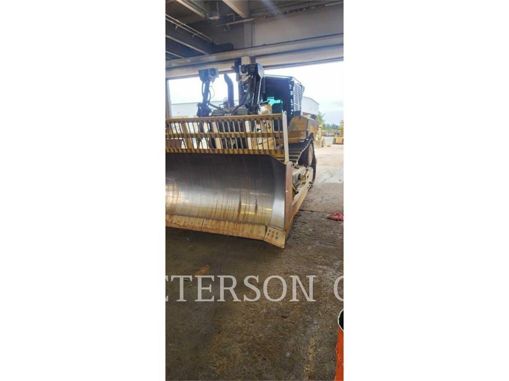 CAT D6 履帶推土機