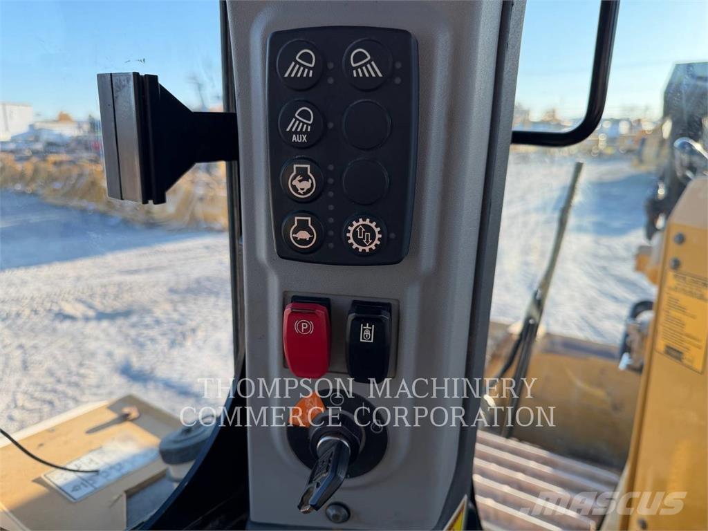 CAT D6 LGP 履帶推土機