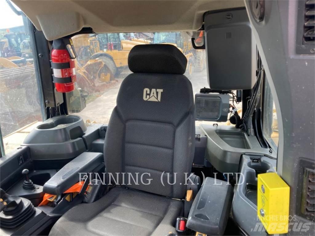 CAT D6 LGP 36 履帶推土機