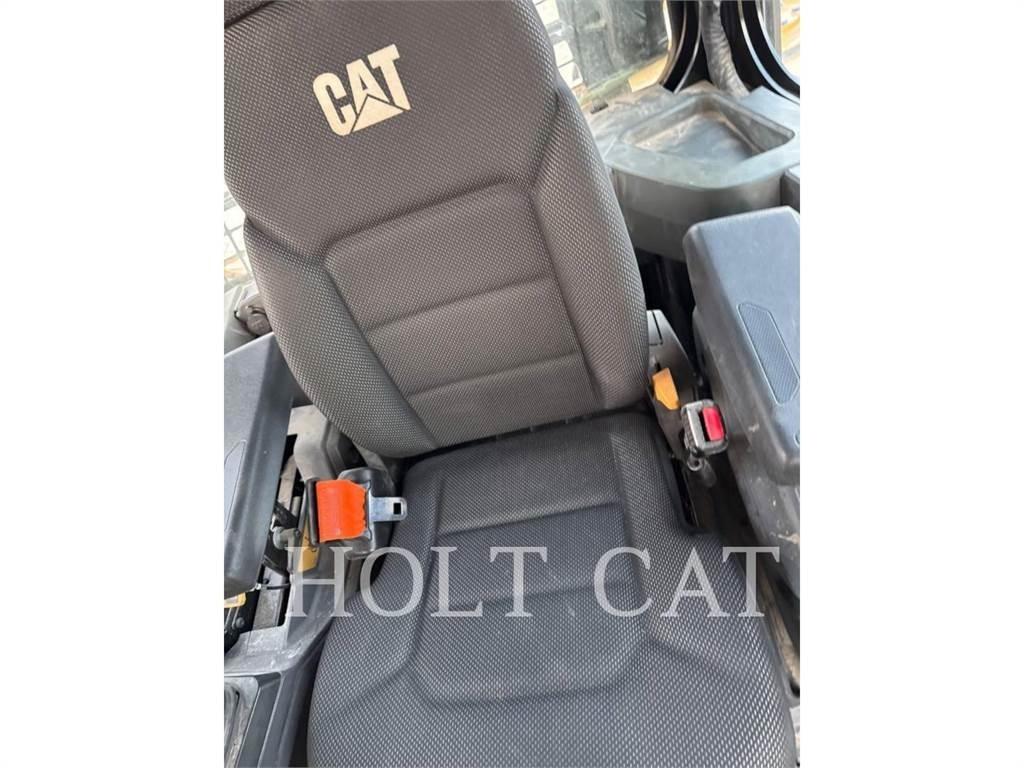 CAT D6 VP 履帶推土機