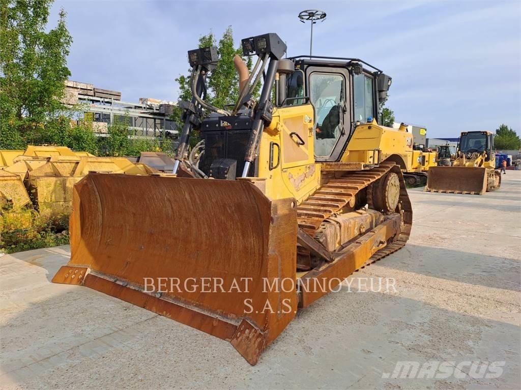 CAT D6 XE 履帶推土機