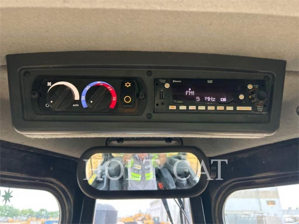 CAT D6 XELGPVP 履帶推土機