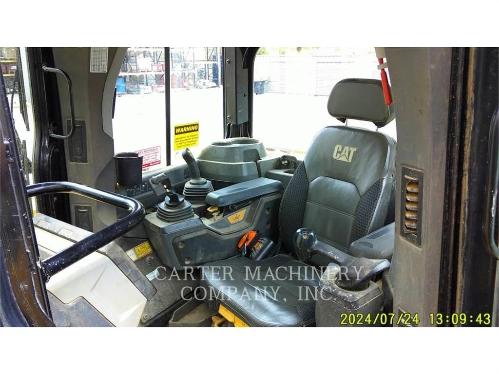 CAT D6-XWVP AR 履帶推土機