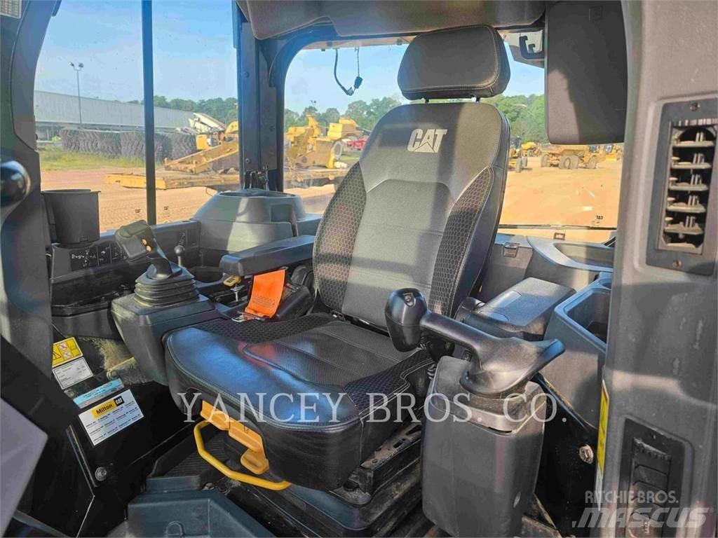 CAT D620VP 履帶推土機
