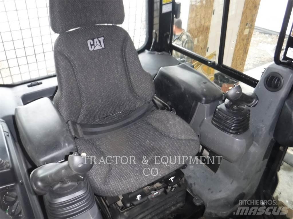 CAT D6K 履帶推土機