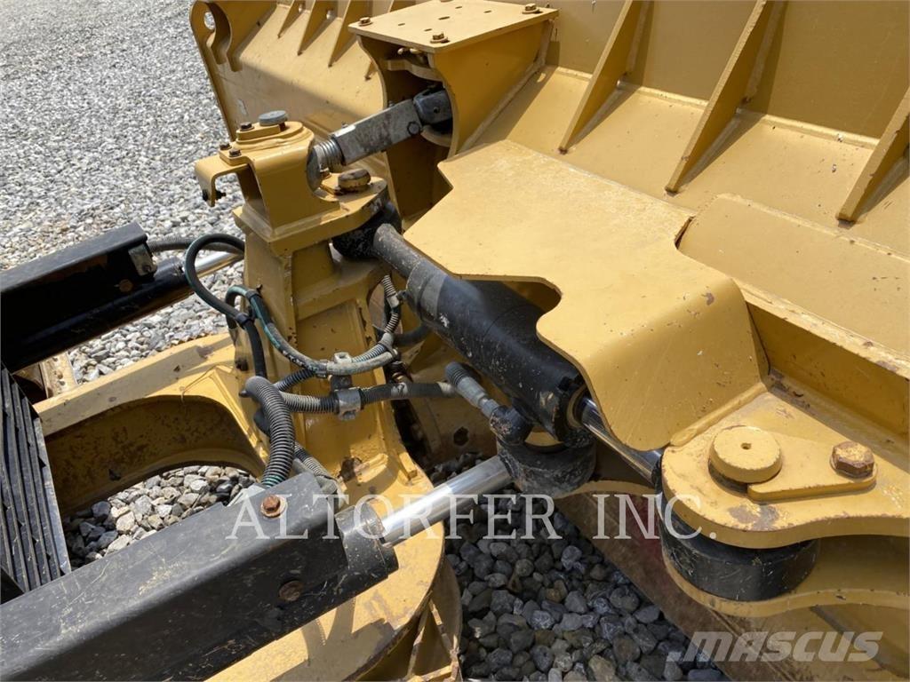 CAT D6K2 LGP 履帶推土機