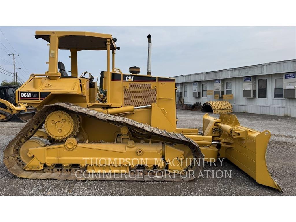 CAT D6M LGP 履帶推土機