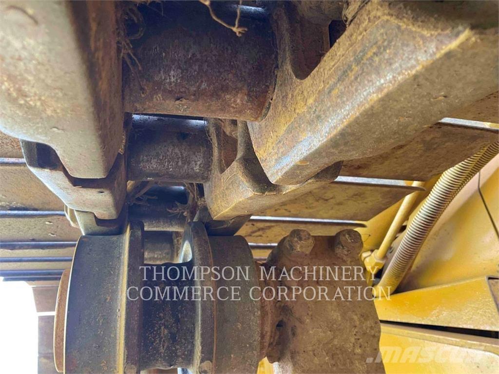 CAT D6M LGP 履帶推土機