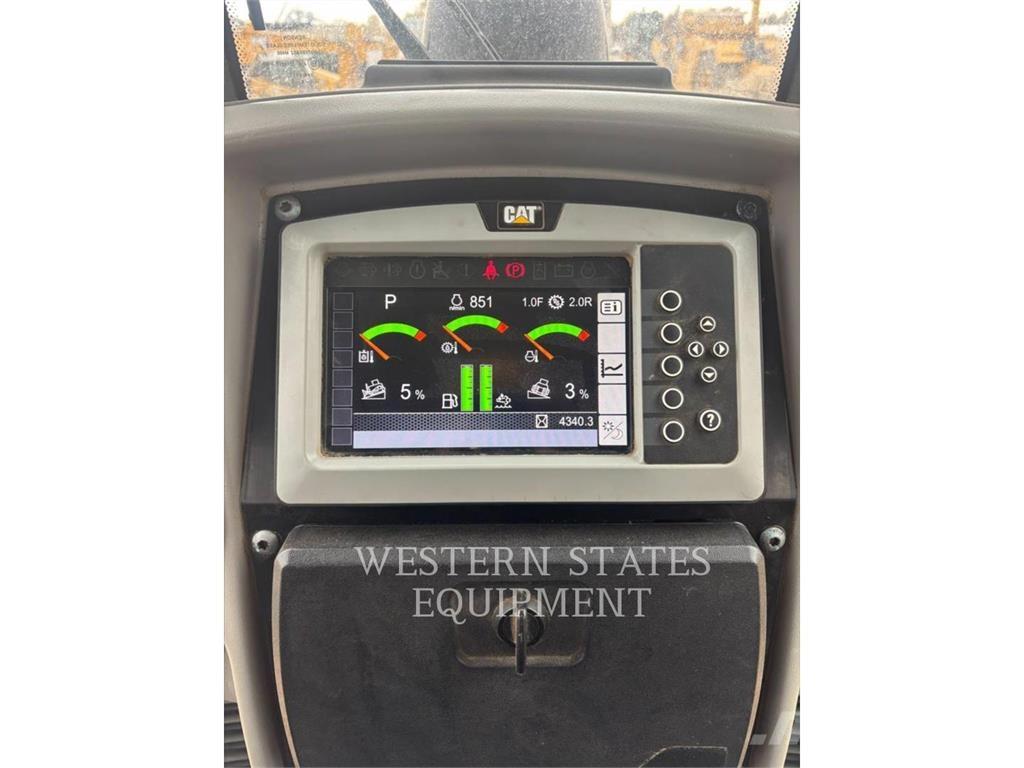 CAT D6N 履帶推土機