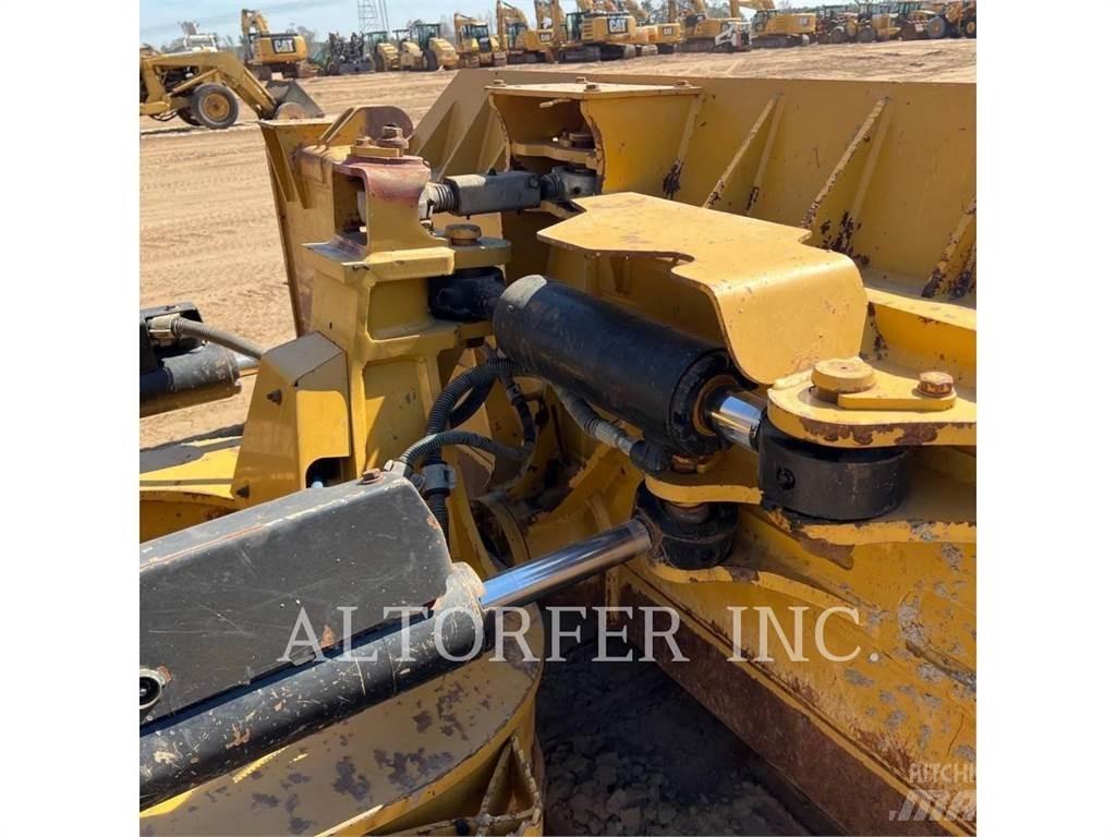 CAT D6N LGP 履帶推土機