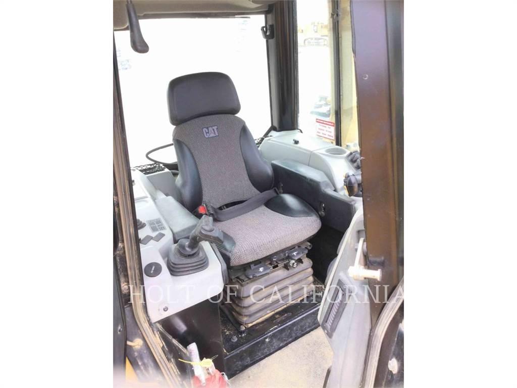CAT D6N LGP VP 履帶推土機