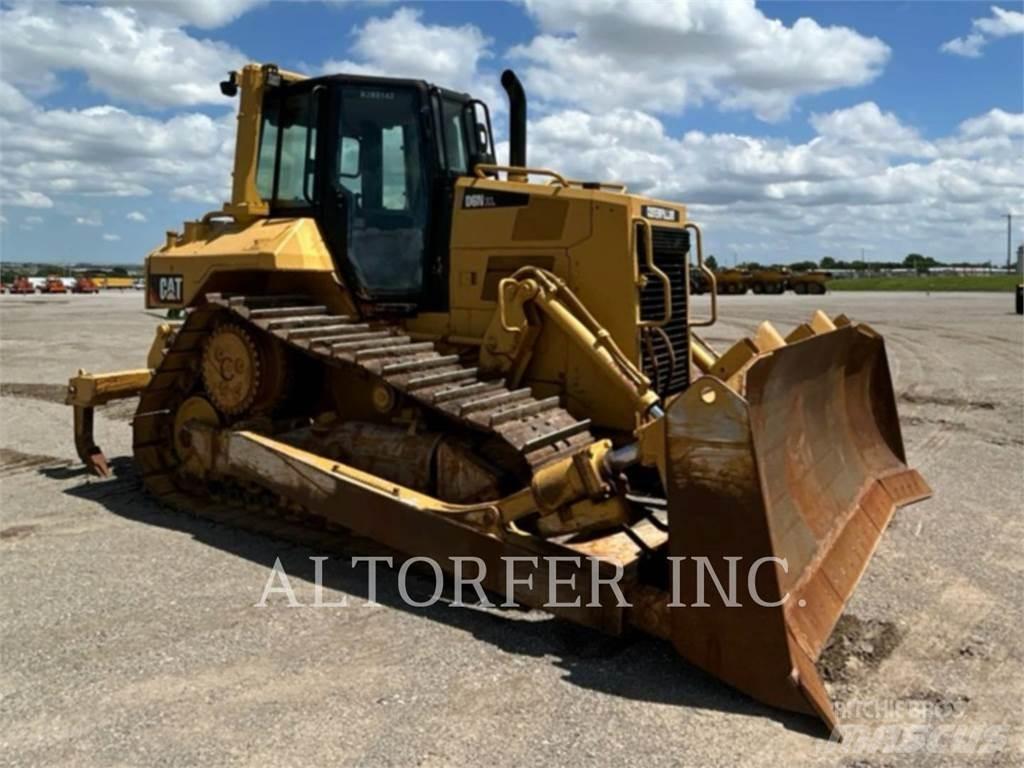 CAT D6N XL SU 履帶推土機