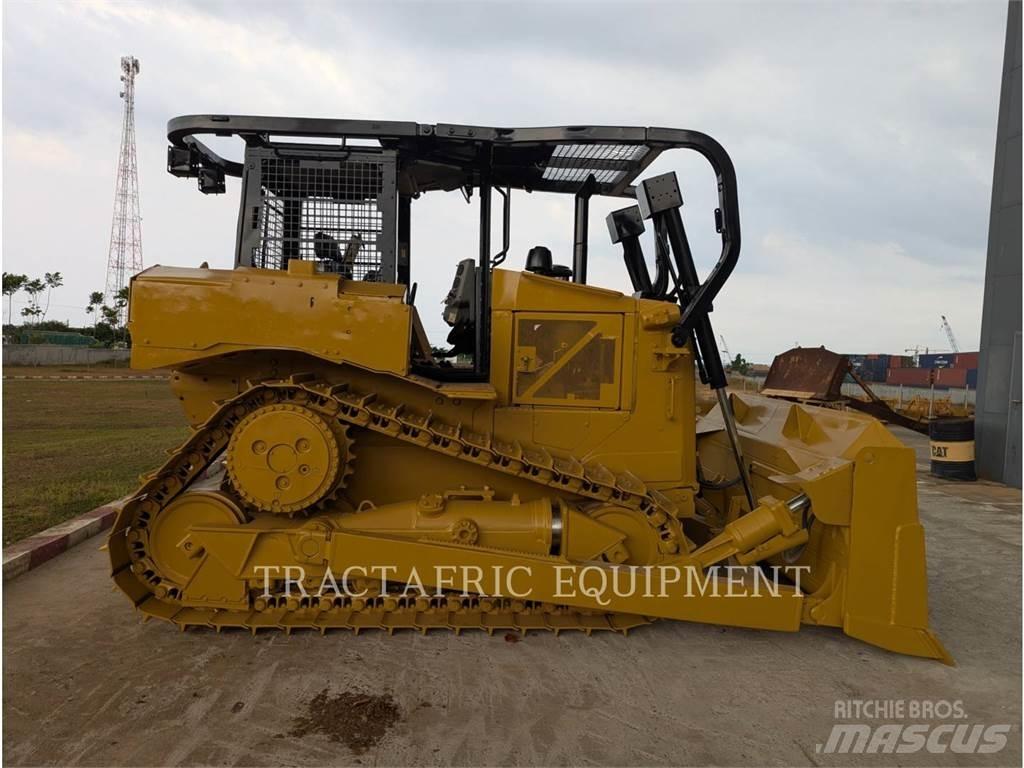 CAT D6R2 履帶推土機