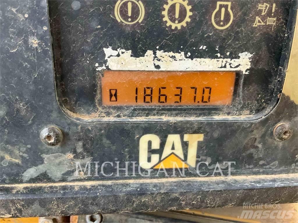 CAT D6RL 履帶推土機