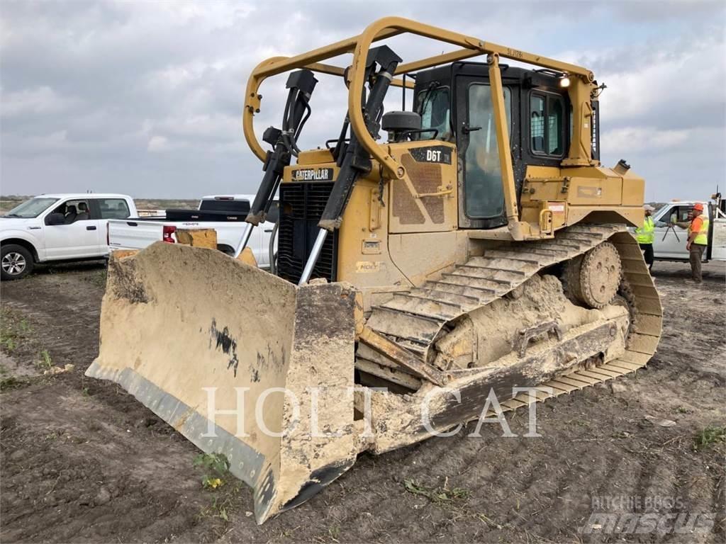 CAT D6T 履帶推土機