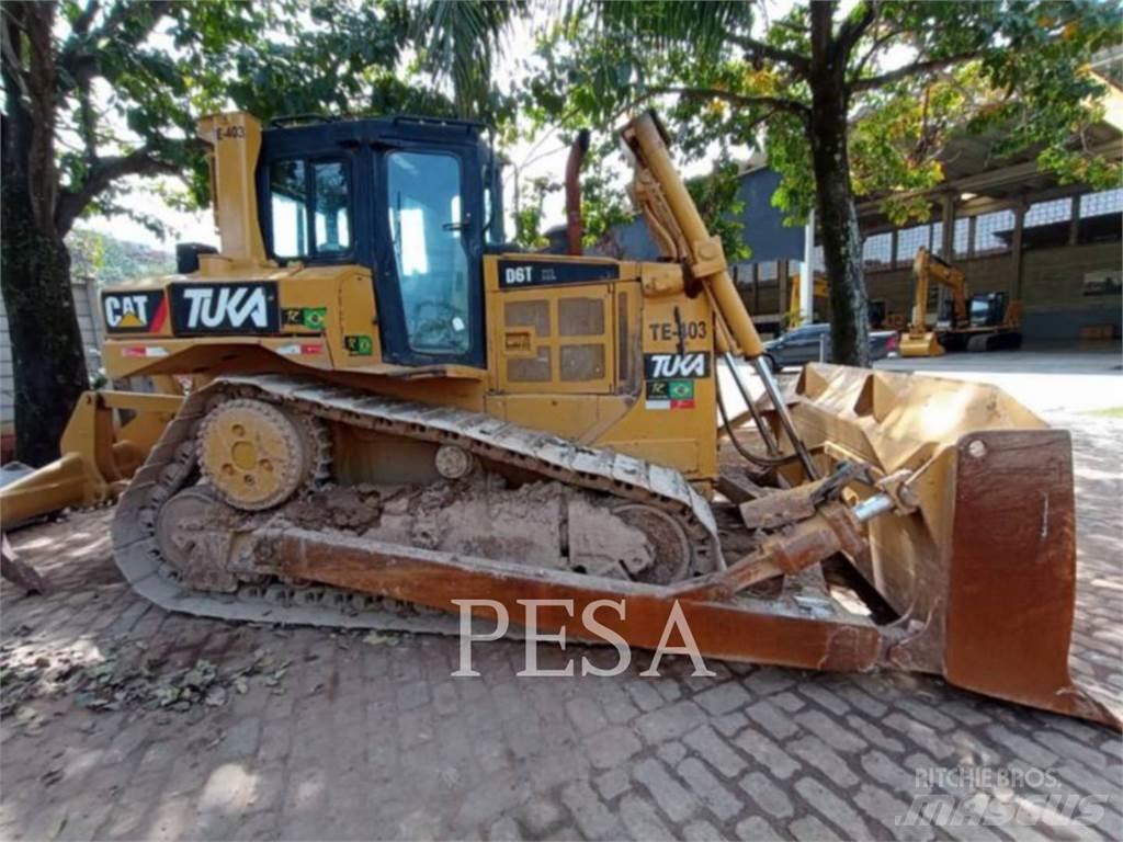 CAT D6T 履帶推土機