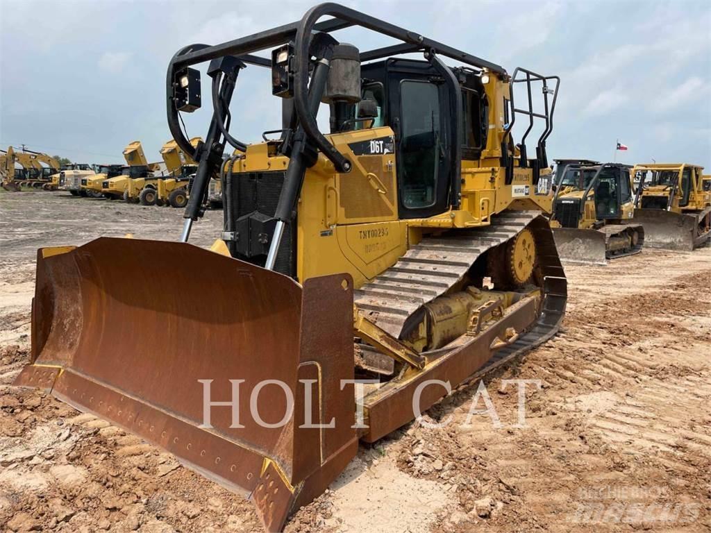 CAT D6T 履帶推土機