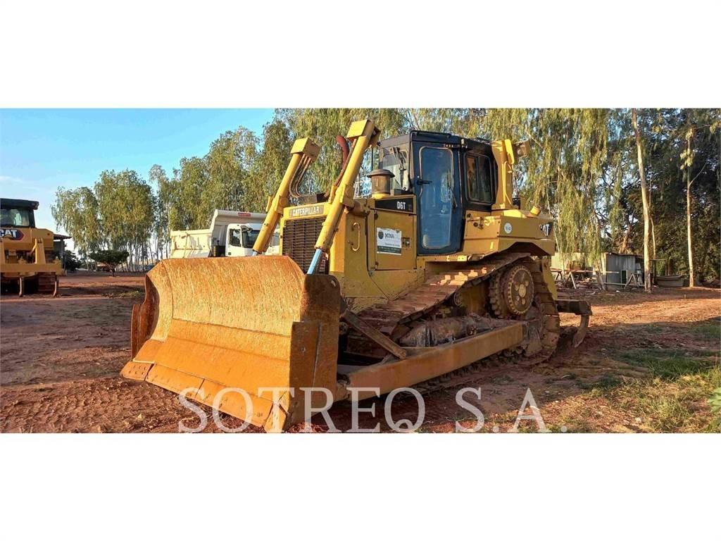 CAT D6T 履帶推土機