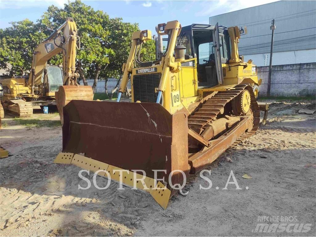 CAT D6T 履帶推土機