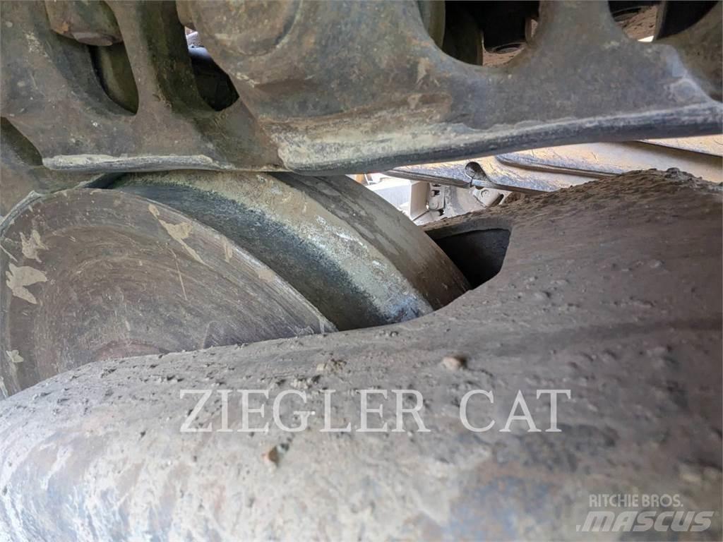 CAT D6T 履帶推土機