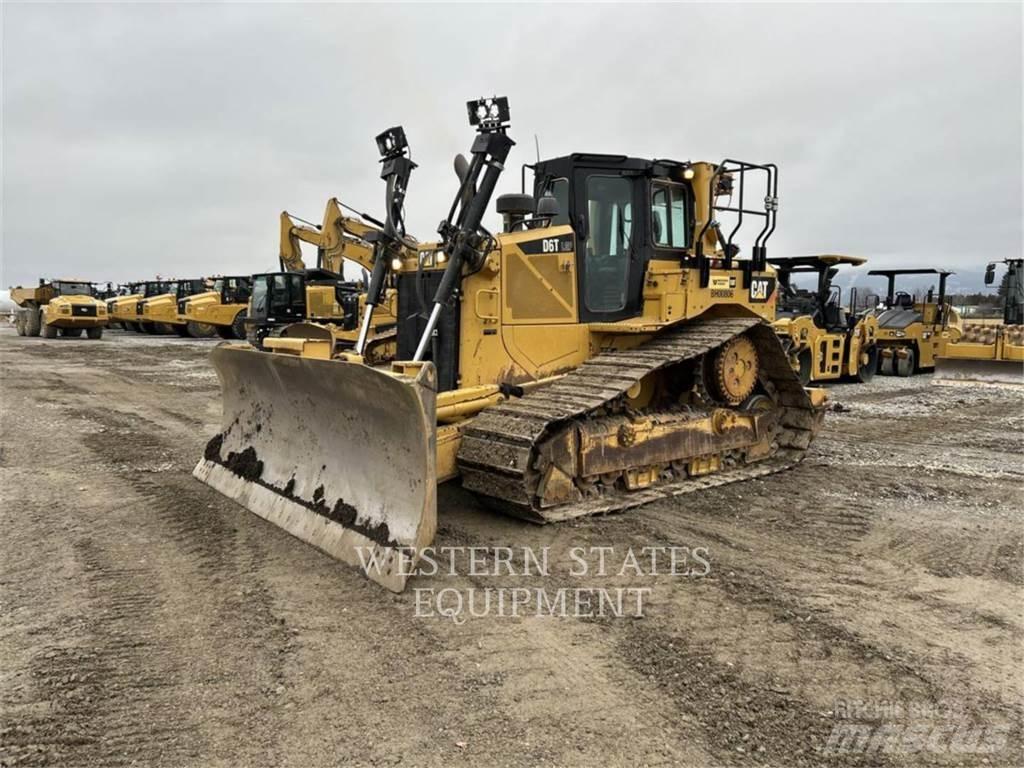 CAT D6T 履帶推土機