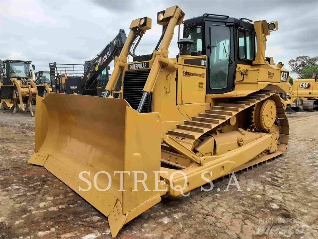 CAT D6T 履帶推土機
