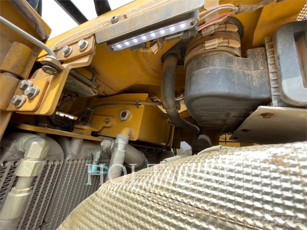 CAT D6T 履帶推土機