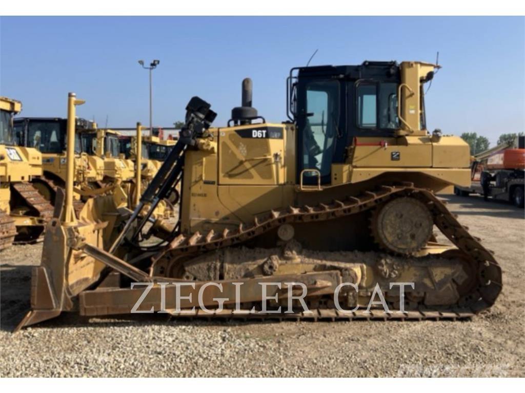 CAT D6T 履帶推土機