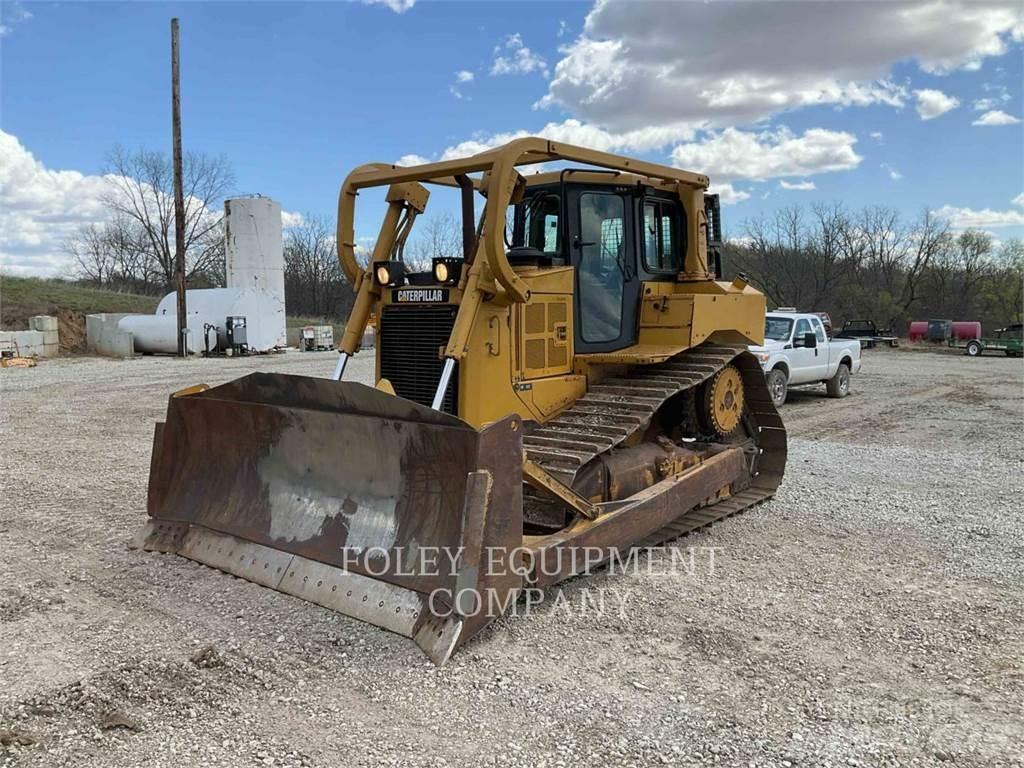 CAT D6T 履帶推土機