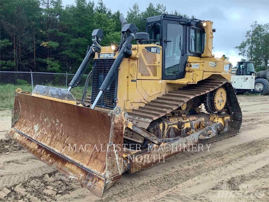 CAT D6T 履帶推土機
