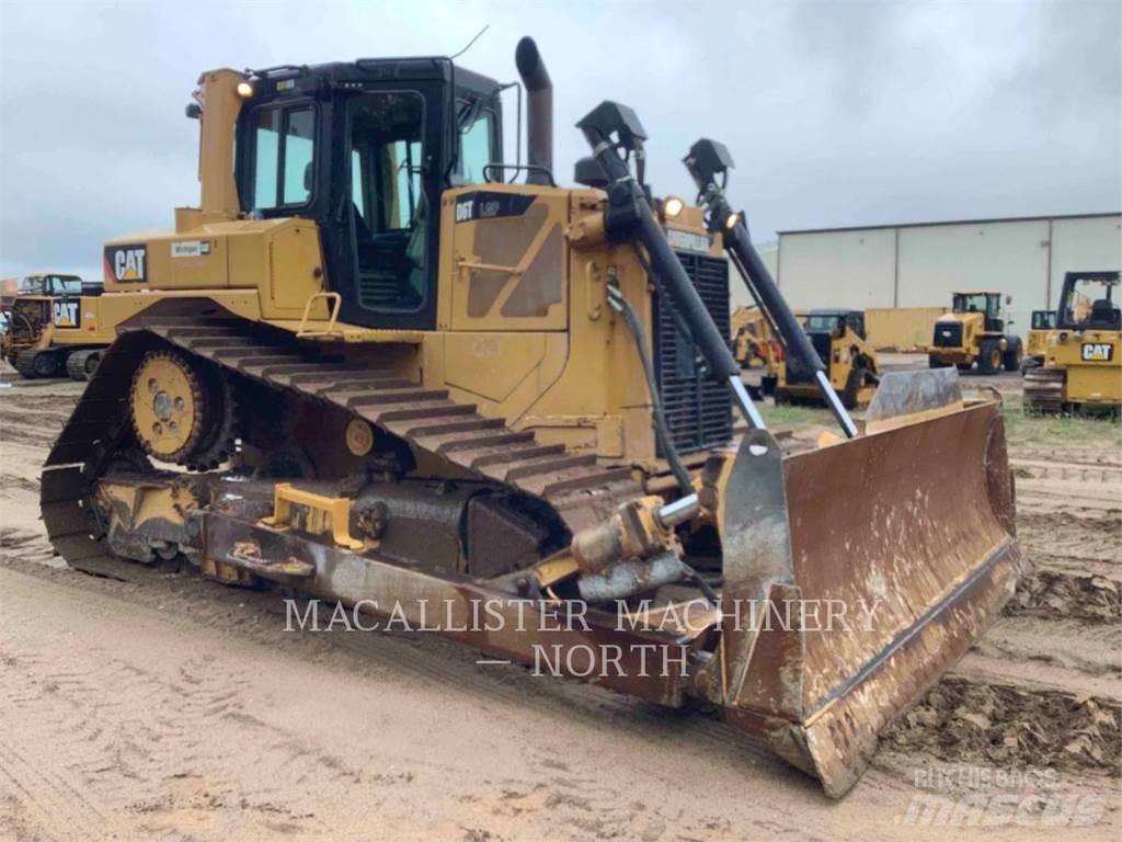 CAT D6T 履帶推土機