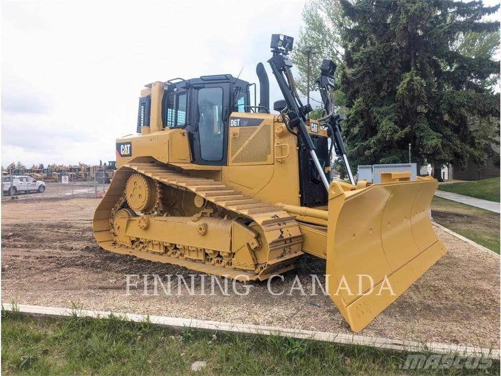 CAT D6T 履帶推土機