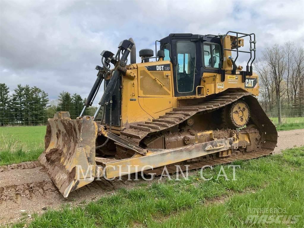 CAT D6T 履帶推土機