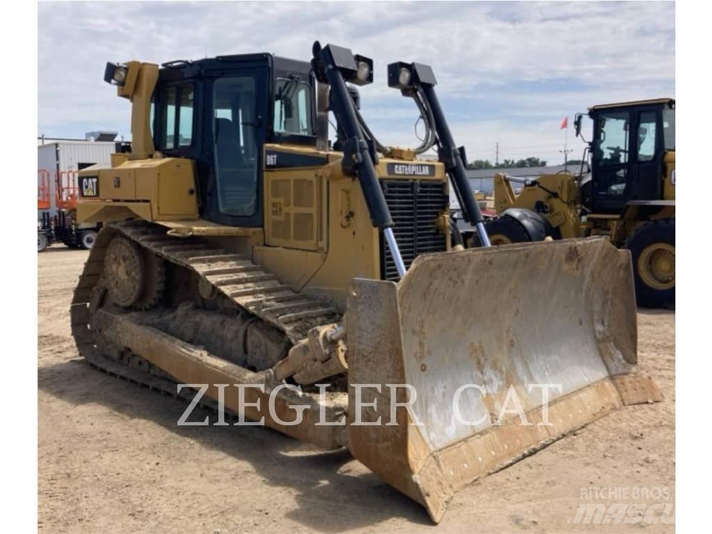 CAT D6T 履帶推土機