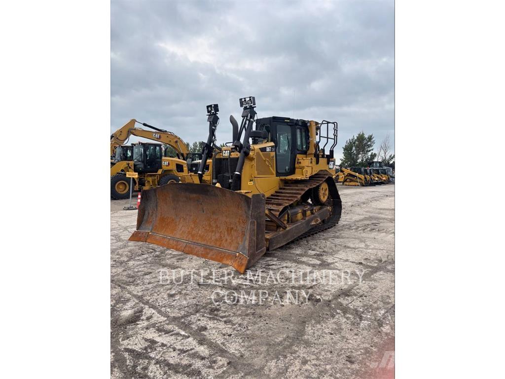 CAT D6T 履帶推土機