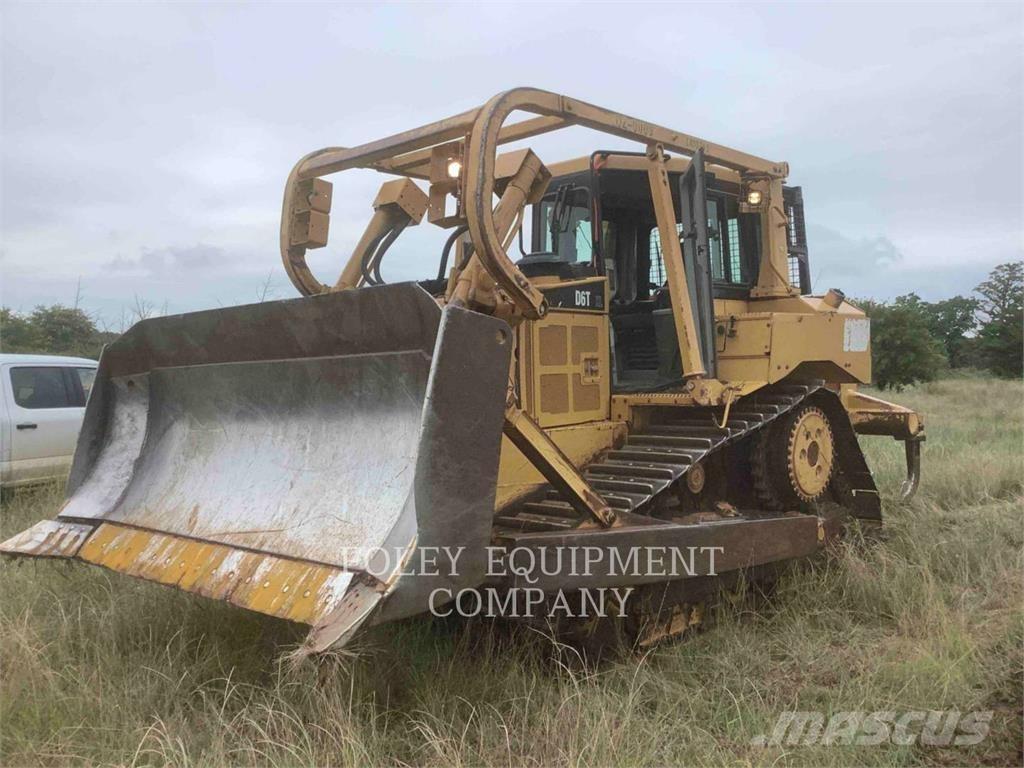 CAT D6T 履帶推土機