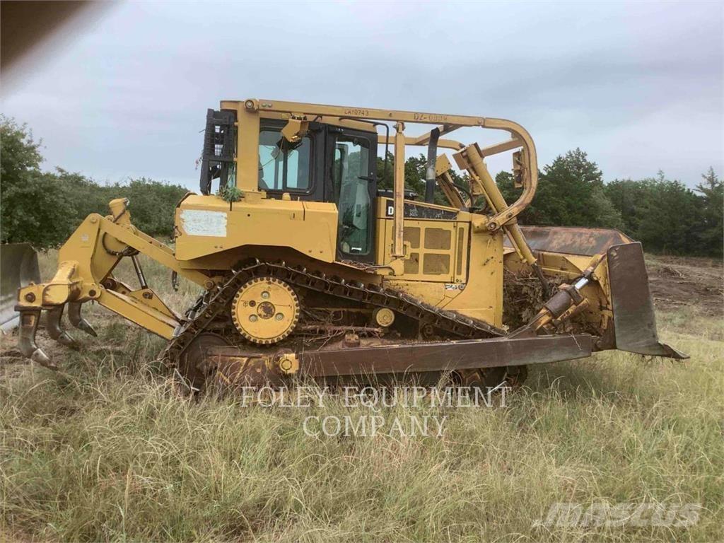 CAT D6T 履帶推土機