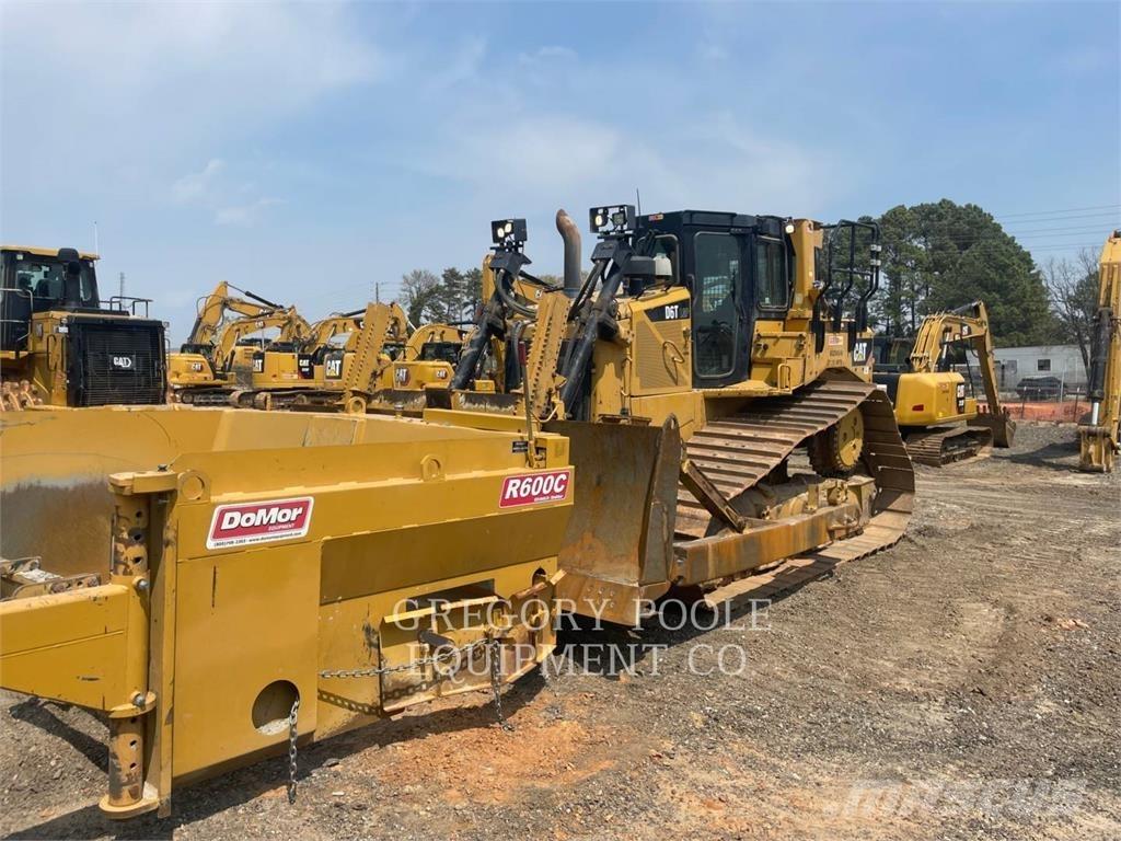 CAT D6T 履帶推土機