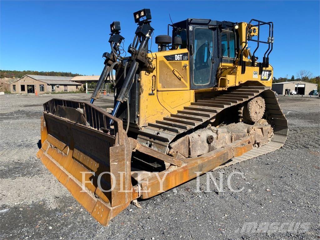CAT D6T 履帶推土機