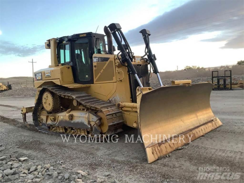 CAT D6T 履帶推土機