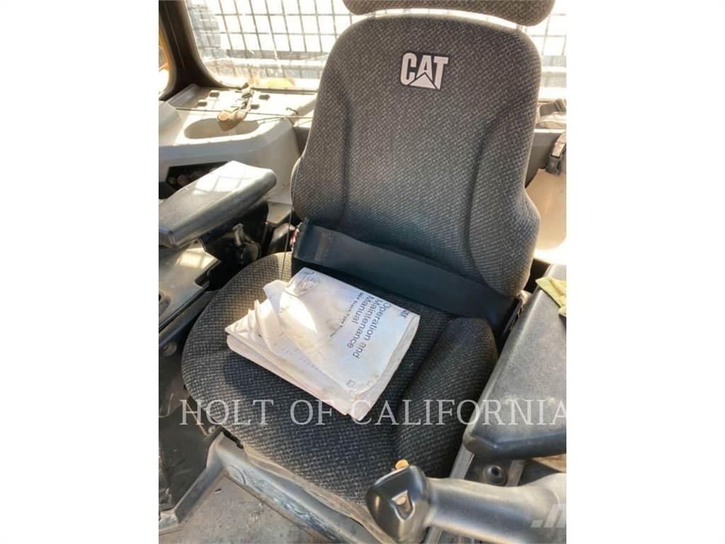 CAT D6T PA 履帶推土機