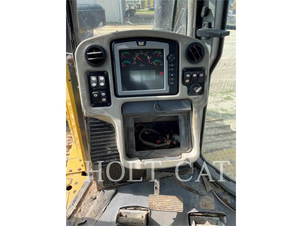 CAT D6T XWVPRI 履帶推土機