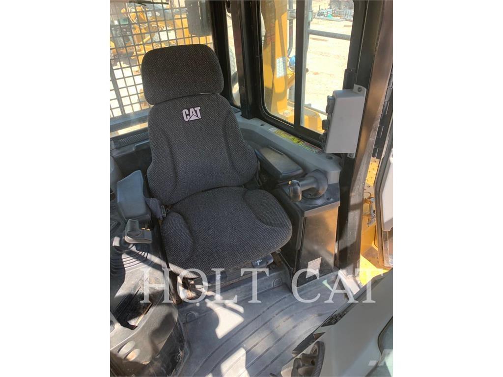 CAT D6TVP 履帶推土機
