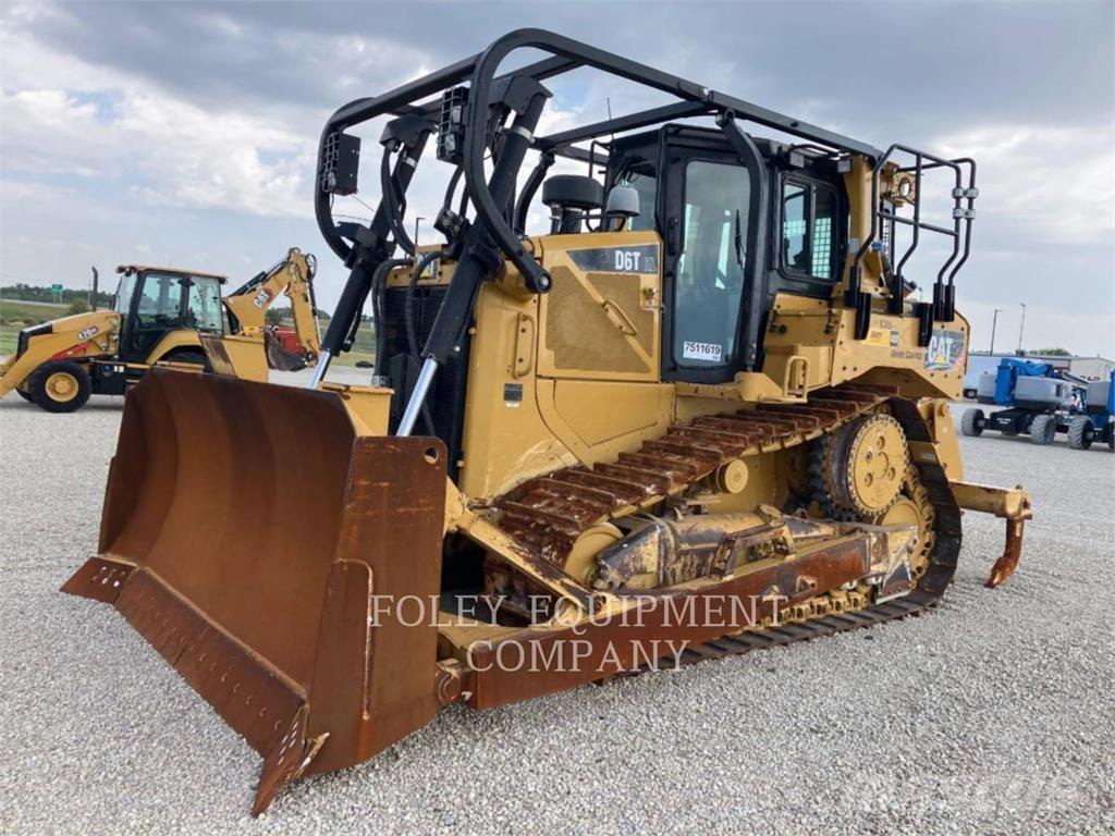 CAT D6TXLSUA 履帶推土機