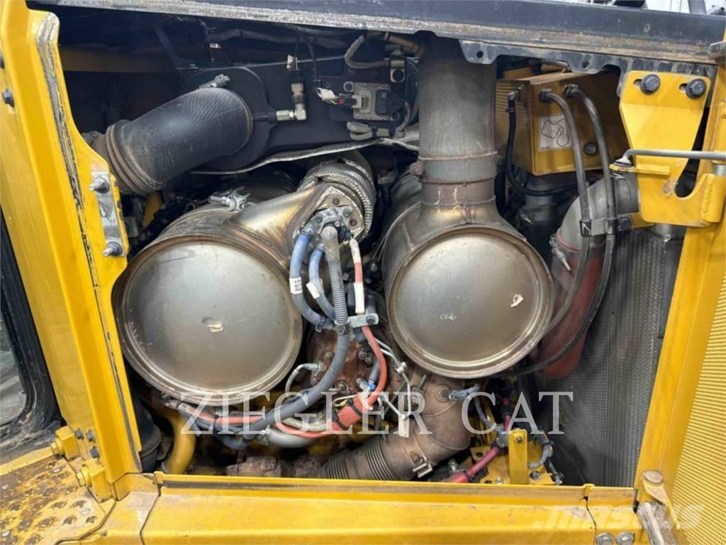 CAT D6XE 履帶推土機